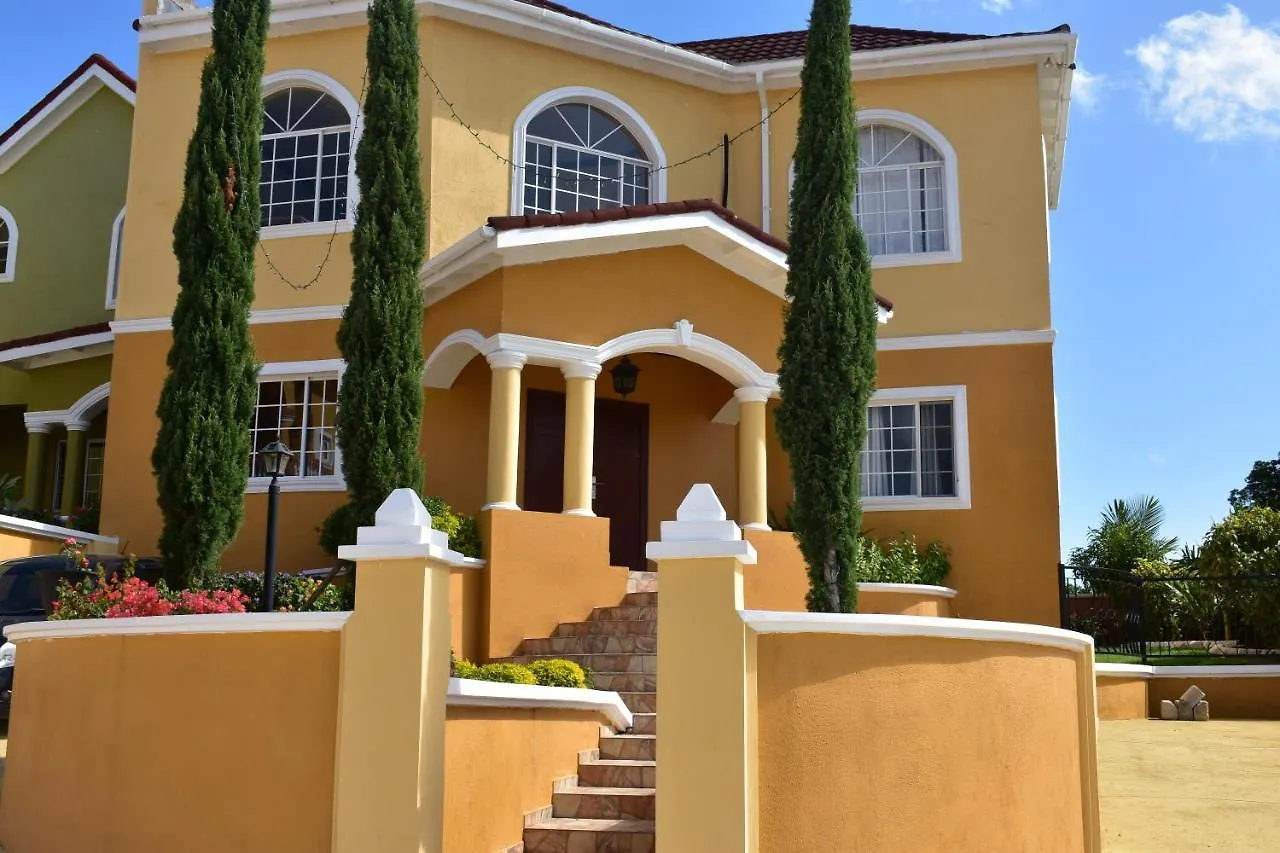 Πάρκο διακοπών Mobay Vacation Village Μοντέγκο Μπέυ