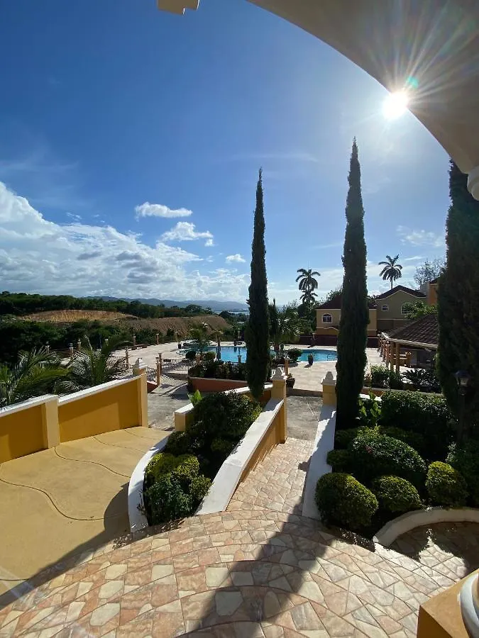 Πάρκο διακοπών Mobay Vacation Village Μοντέγκο Μπέυ Τζαμάικα